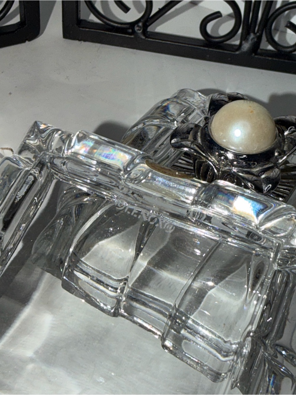 Lenox vintage glass trinket box - Picture 9 of 12